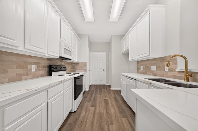3211 Atherton Canyon Lane, Houston, TX 77014