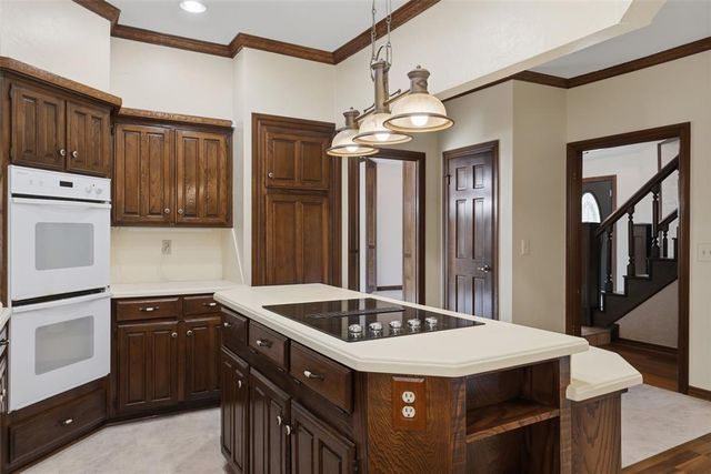 8204 Brownsville Lane, Bethany, OK 73008