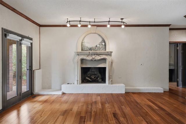 8204 Brownsville Lane, Bethany, OK 73008