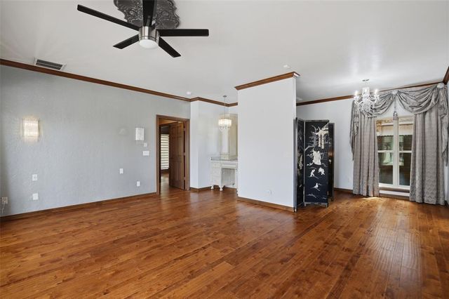 8204 Brownsville Lane, Bethany, OK 73008