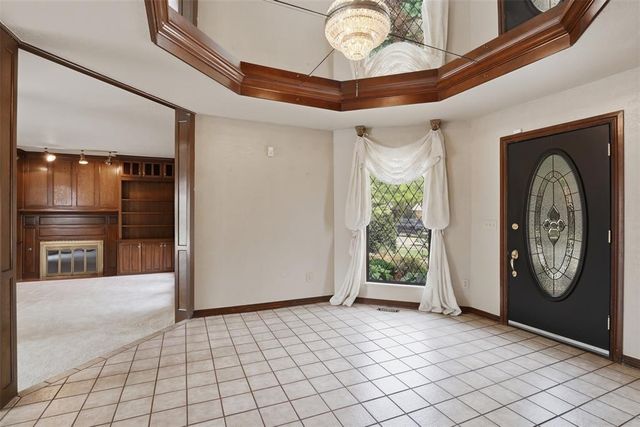 8204 Brownsville Lane, Bethany, OK 73008