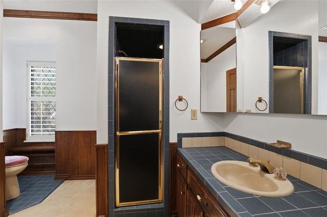 8204 Brownsville Lane, Bethany, OK 73008