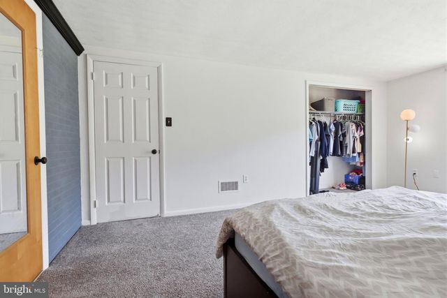 2260 S GEORGE ST, York, PA 17403