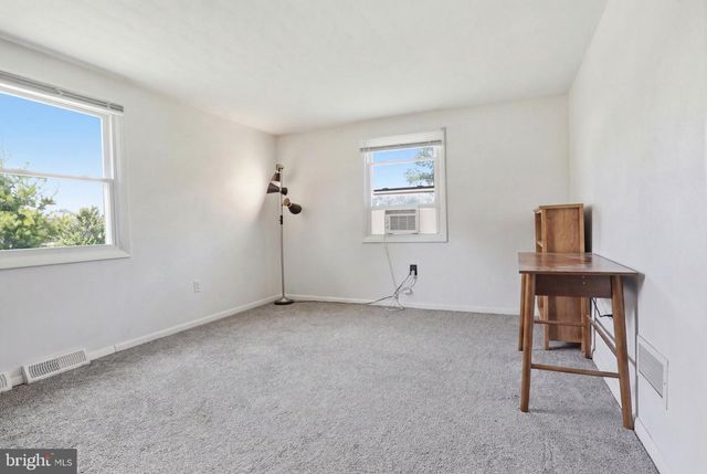 2260 S GEORGE ST, York, PA 17403