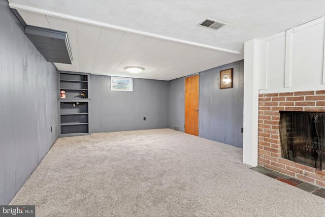 2260 S GEORGE ST, York, PA 17403