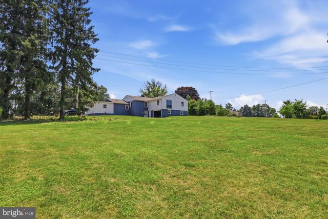 2260 S GEORGE ST, York, PA 17403