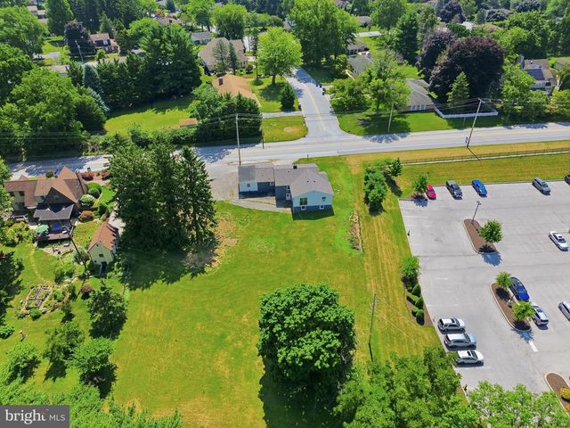 2260 S GEORGE ST, York, PA 17403
