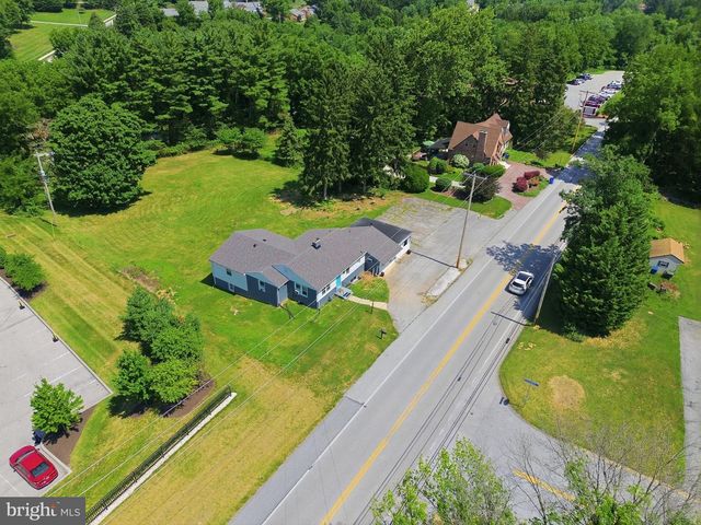 2260 S GEORGE ST, York, PA 17403