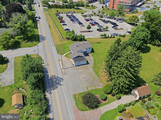 2260 S GEORGE ST, York, PA 17403