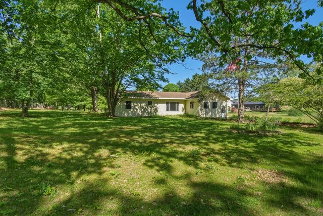 1925 175th Avenue, Morley, MI 49336