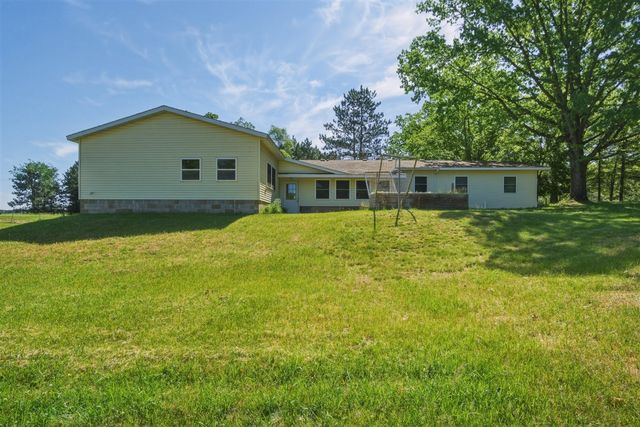 1925 175th Avenue, Morley, MI 49336