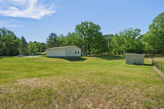 1925 175th Avenue, Morley, MI 49336