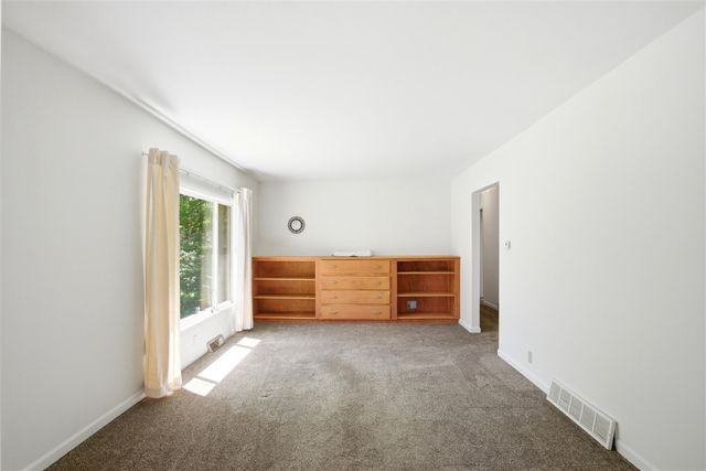 1925 175th Avenue, Morley, MI 49336