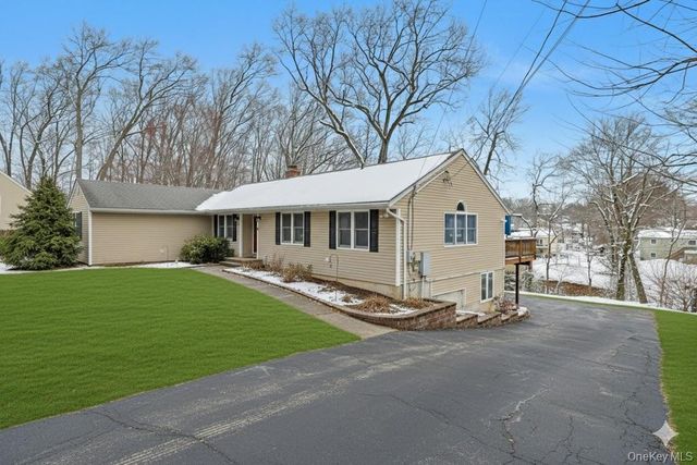 42 Briarwood Drive, New City, NY 10956