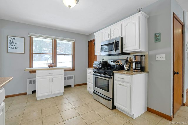 42 Briarwood Drive, New City, NY 10956