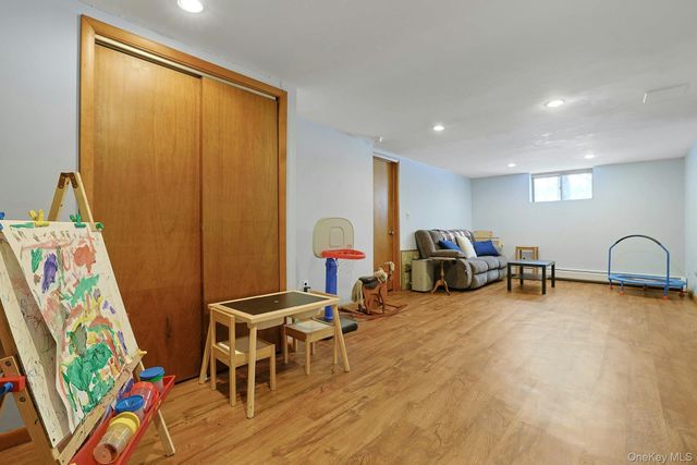 42 Briarwood Drive, New City, NY 10956