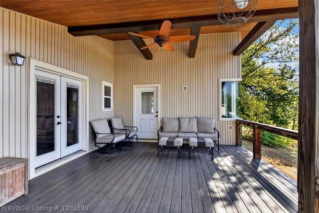 8805 N Lake Lane, Hackett, AR 72937