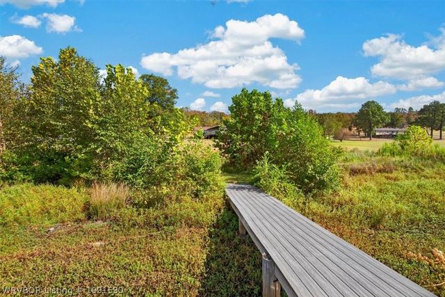 8805 N Lake Lane, Hackett, AR 72937