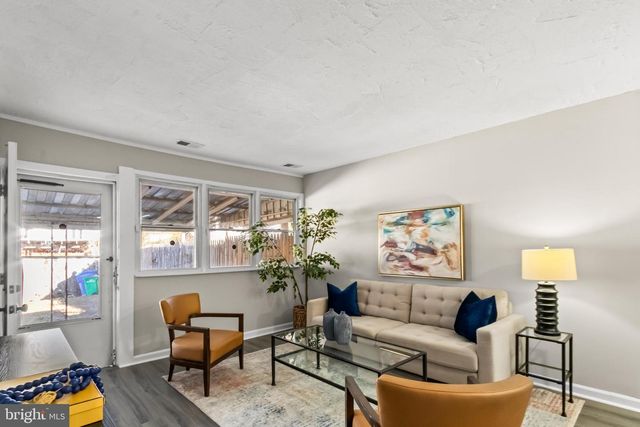 7736 OXMAN RD, Landover, MD 20785