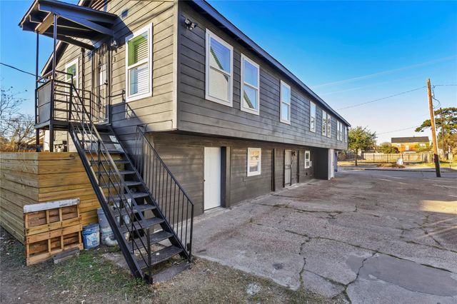 2820 Blodgett Street 3, Houston, TX 77004