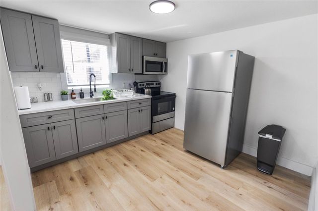 2820 Blodgett Street 3, Houston, TX 77004