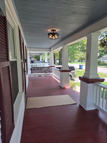 1633 E Lombard Street, Springfield, MO 65802