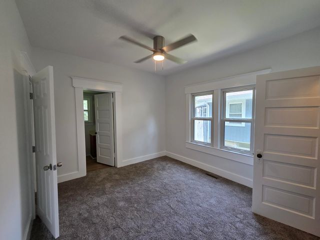 1633 E Lombard Street, Springfield, MO 65802