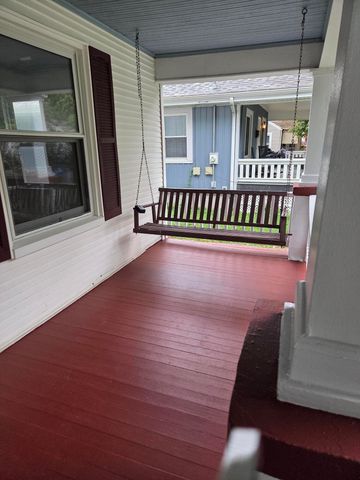 1633 E Lombard Street, Springfield, MO 65802