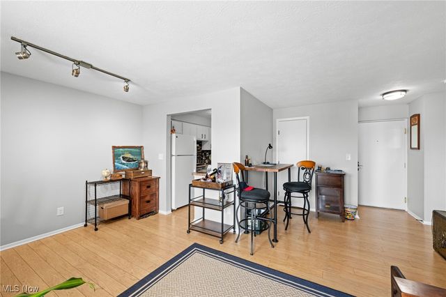 10301 Lake Avenue 606, Cleveland, OH 44102