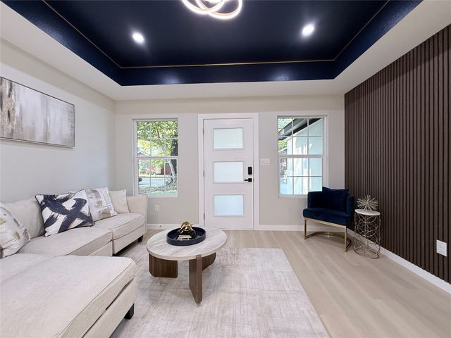 2538 Hooper Street, Dallas, TX 75215