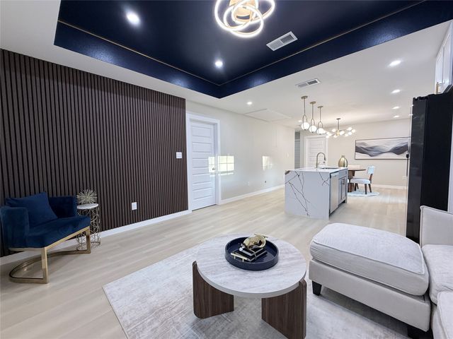 2538 Hooper Street, Dallas, TX 75215