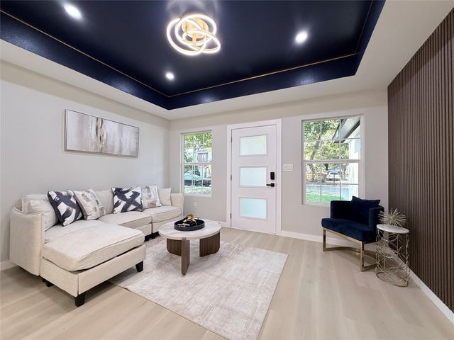2538 Hooper Street, Dallas, TX 75215