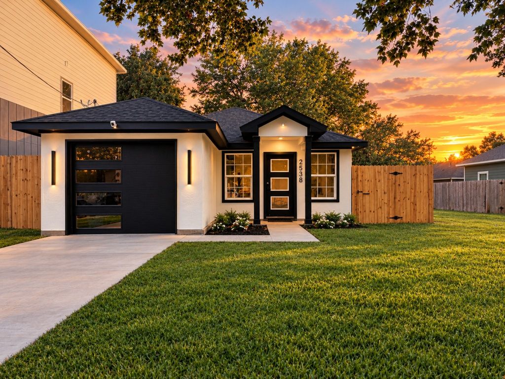 2538 Hooper Street, Dallas, TX 75215