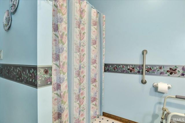 4115 Kuebler Road, Evansville, IN 47720