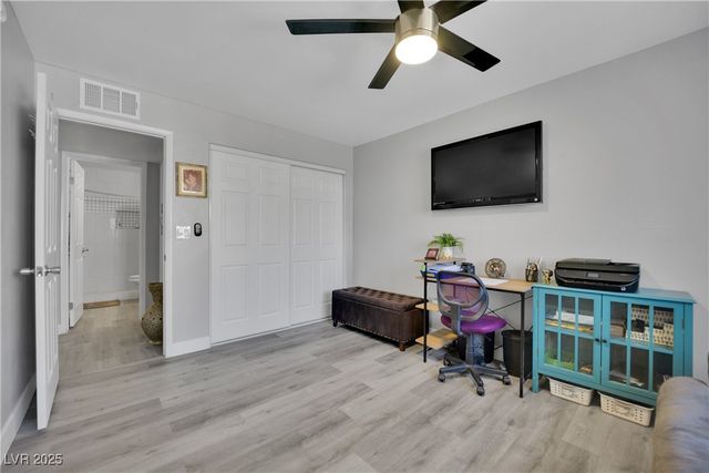 3425 East Russell Road 266, Las Vegas, NV 89120