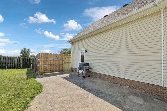 4507 Polaris Dr, Chapel Hill, TN 37034