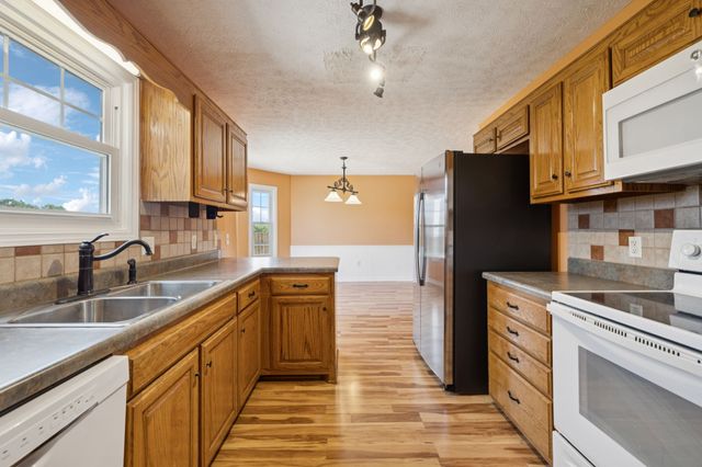 4507 Polaris Dr, Chapel Hill, TN 37034