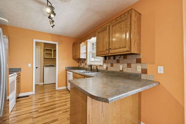 4507 Polaris Dr, Chapel Hill, TN 37034