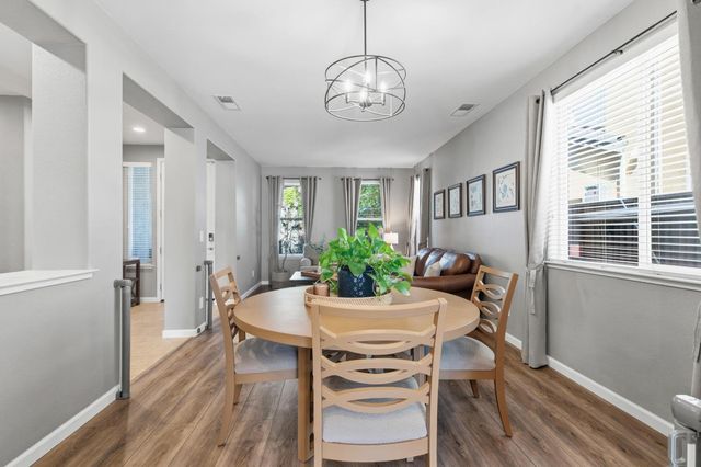 1504 Christiansen Dr, Modesto, CA 95355