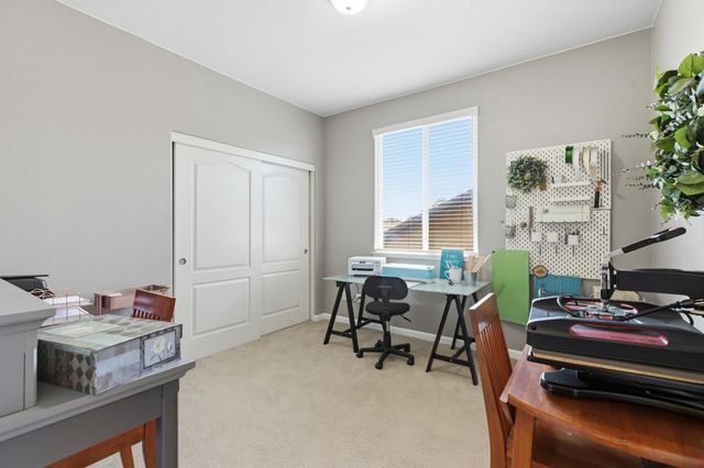 1504 Christiansen Dr, Modesto, CA 95355