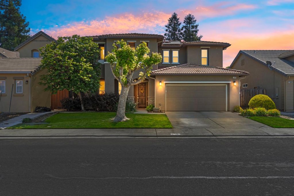 1504 Christiansen Dr, Modesto, CA 95355