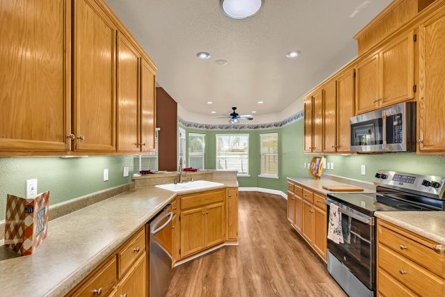 3877 Pintail Court, Merced, CA 95340