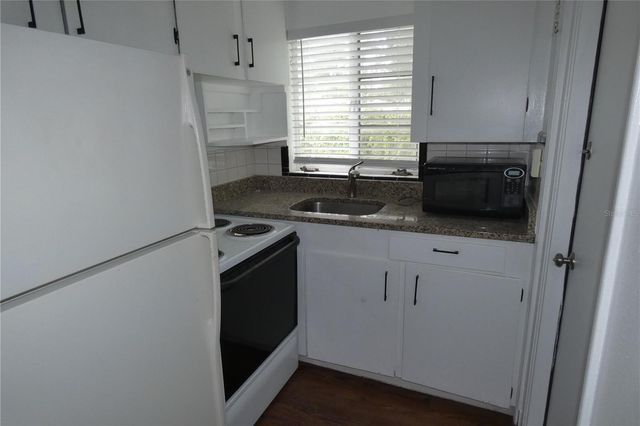 2567 15TH AVENUE N 2, St Petersburg, FL 33713