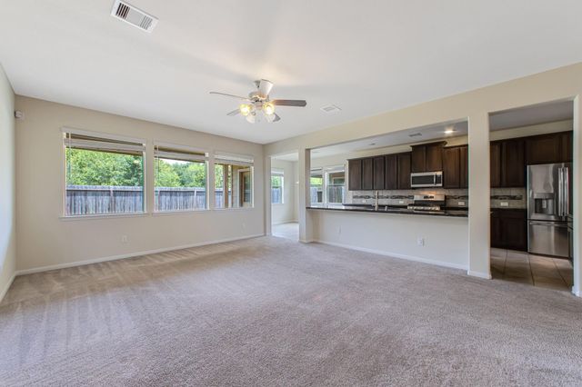 431 American Black Bear Drive, Crosby, TX 77532