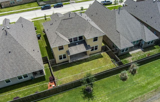 431 American Black Bear Drive, Crosby, TX 77532