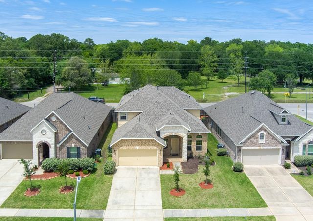 431 American Black Bear Drive, Crosby, TX 77532