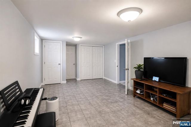401 Broad Avenue, Englewood, NJ 07631