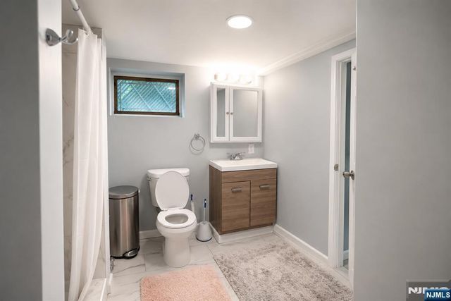 401 Broad Avenue, Englewood, NJ 07631