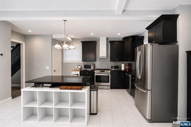 401 Broad Avenue, Englewood, NJ 07631