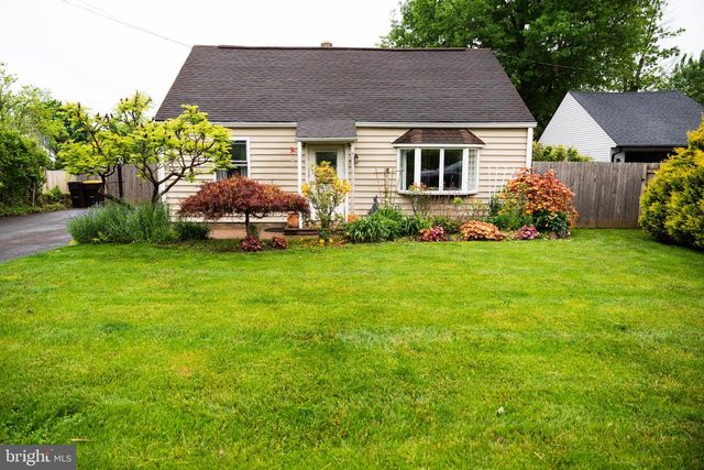 334 W BROAD ST, Hatfield, PA 19440